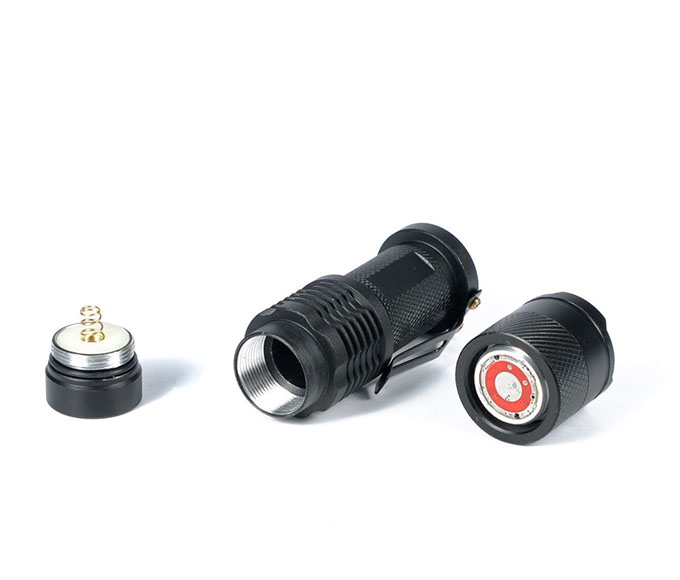 CREE Q5 Mini Telescope Zoomable Flashlight Camping Flashlight